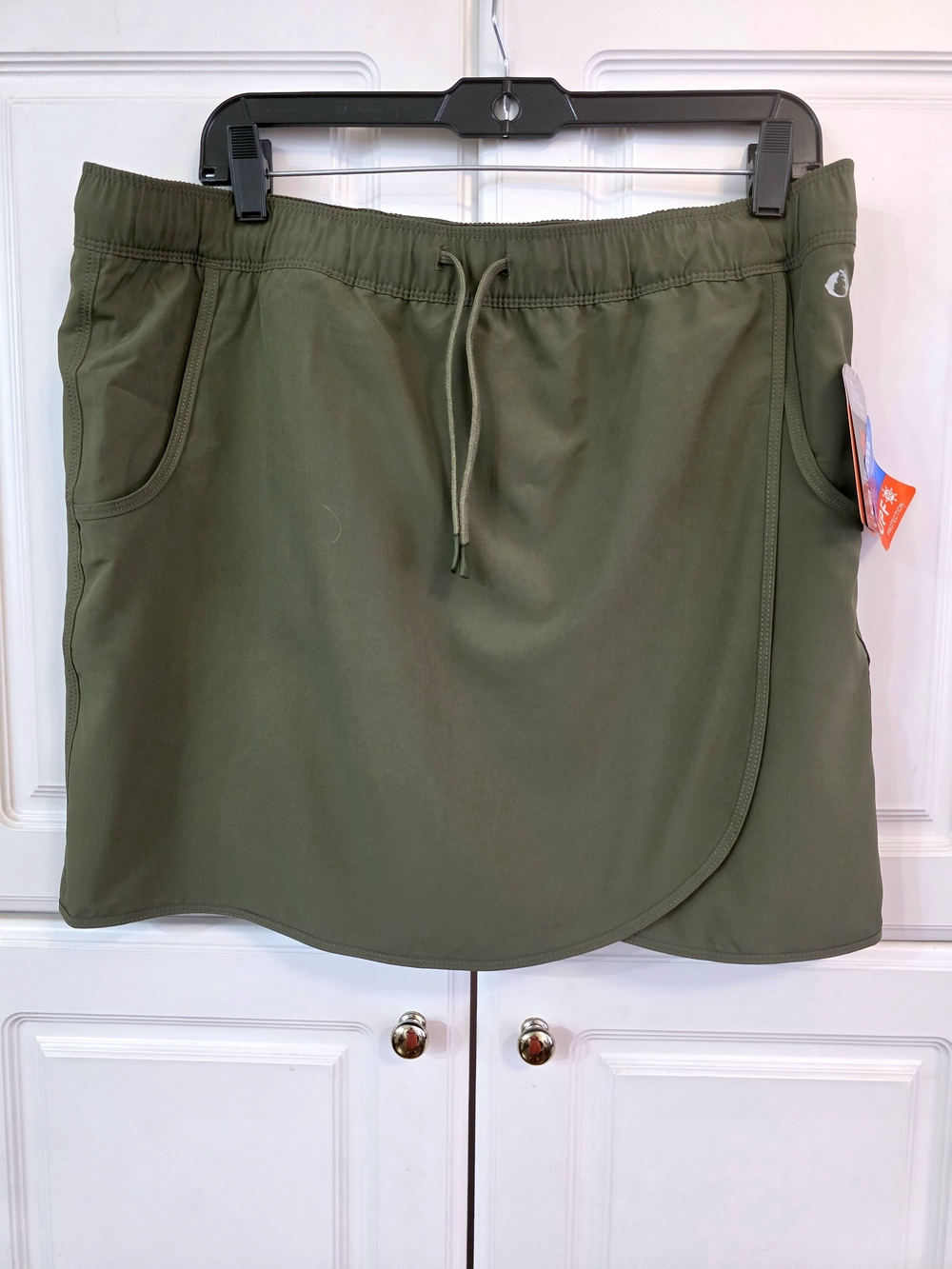 NWT The American Outdoorsman Olive Women’s Active Skort - Size XL